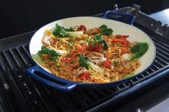 Broil King Wok Aus Gusseisen Porzellanemailliert, Ø 35,6 Cm -GrillWerk Verkäufe 11905 Broil King Wok Porzellan 69710 lif 3 1607697334