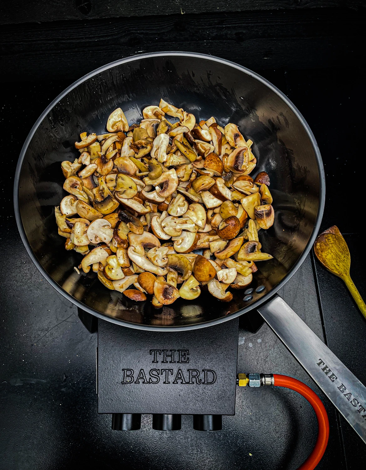 The Bastard Wok Phantom - Carbonstahl Ø 33 Cm 3 The Bastard Wok Phantom - Carbonstahl Ø 33 Cm