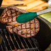 Big Green Egg Silikon Grillzange 40 Cm 2 Big Green Egg Silikon Grillzange 40 Cm -GrillWerk Verkäufe Big Green Egg Grillzange Silikon Steak Lifestyle 116864