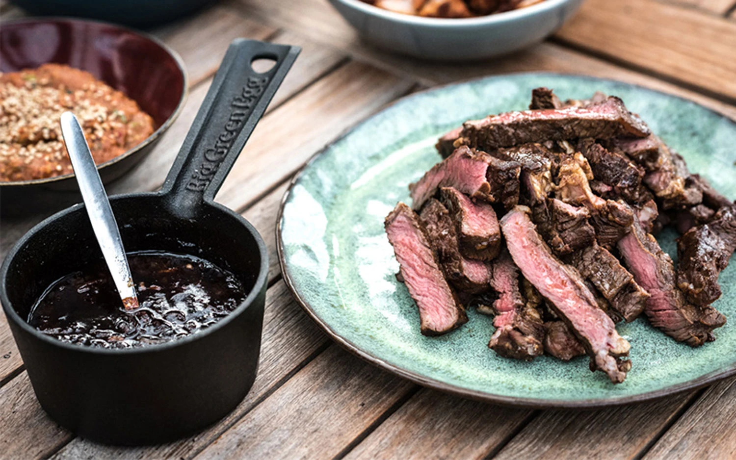 Big Green Egg Gusseisen Saucentopf Mit Silikonpinsel 4 Big Green Egg Gusseisen Saucentopf Mit Silikonpinsel – Bild 2