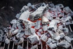 BlackSellig Steakhousekohle / Restaurant Holzkohle 10 Kg -GrillWerk Verkäufe Black Sellig Restaurant Kohle Glutbild