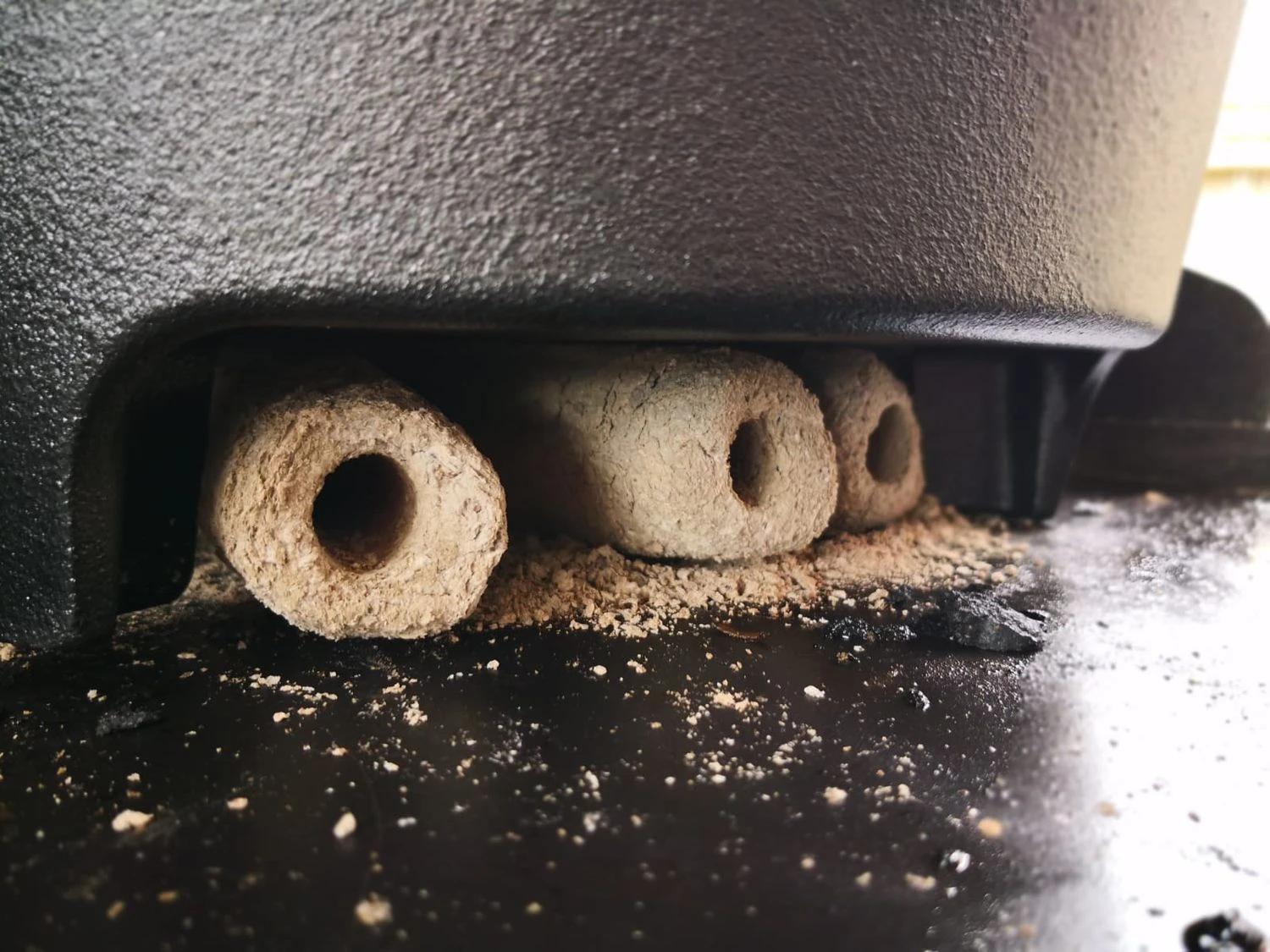 Grillfürst XXL Dutch Oven Set: Starterpaket Gusseisen - X-DEAL Mit Dutch Oven DO9+DO4, Kastenform BK4, Gusseisenpfanne Ø 30 Cm - Inkl. Großem Zubehörpaket 20 Grillfürst XXL Dutch Oven Set: Starterpaket Gusseisen - X-DEAL Mit Dutch Oven DO9+DO4, Kastenform BK4, Gusseisenpfanne Ø 30 Cm - Inkl. Großem Zubehörpaket – Bild 18