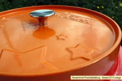 Grillfürst Emaillierter Dutch Oven Ohne Füsse DO7,5 - Orange -GrillWerk Verkäufe Grillfuerst Dutch Oven farbig DO12 orange Deckel 2