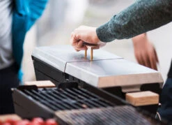 Knister Grill Deckel -GrillWerk Verkäufe Knister Grill Deckel Lifestyle