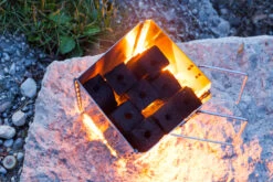 McBrikett Klappkamin / Zusammenklappbarer Anzündkamin -GrillWerk Verkäufe Mc Brikett Klapp Kamin 5