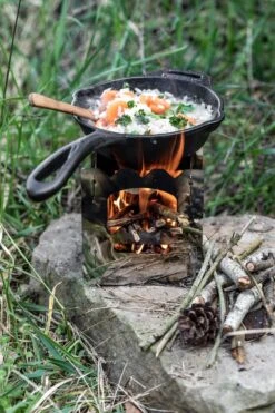 Petromax Feuerpfanne Gusseisen Fp15-t Mit Stiel -GrillWerk Verkäufe Petromax Feuerpfanne fp15 auf Hobo Kocher