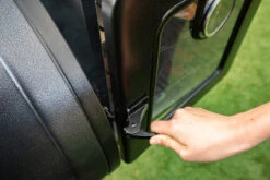 Pit Boss Smoker Box Für Pelletgrills 550/850/1150/1600 -GrillWerk Verkäufe Pit Boss Smoke Box Tuer Verriegelung