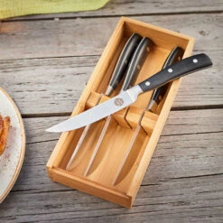 Rösle Steakmesser 4er Set - FC Bayern Edition -GrillWerk Verkäufe Roesle Steakmesser 4er Set FC Bayern Lifestyle