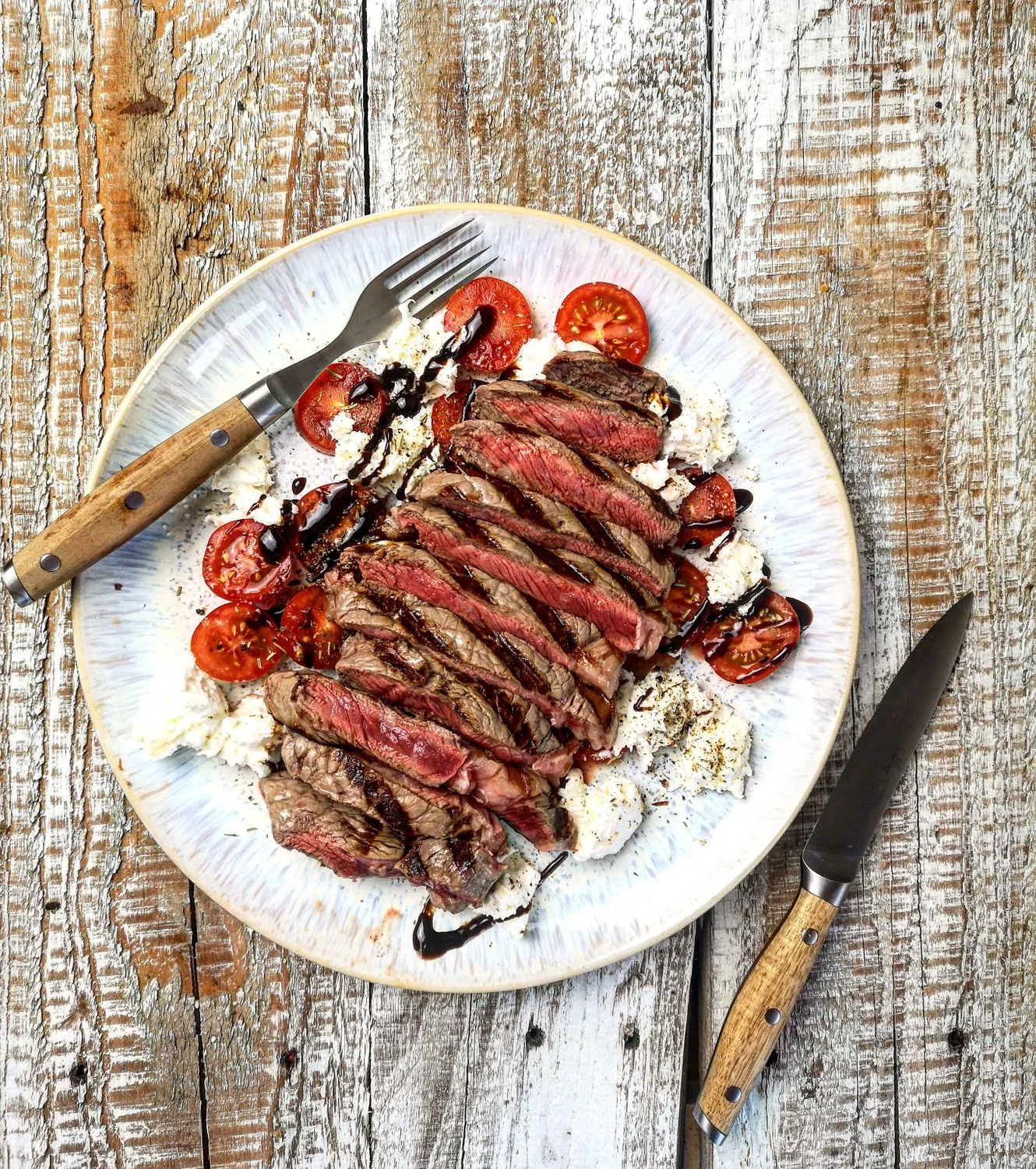 Steak Champ Gourmet Steakbesteck Set: 2 Steakmesser Und 2 Gabeln 8 Steak Champ Gourmet Steakbesteck Set: 2 Steakmesser Und 2 Gabeln – Bild 6