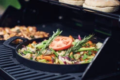 Enders Switch Grid Einsatz: Gusseisen Pfanne 7 Enders Switch Grid Einsatz: Gusseisen Pfanne -GrillWerk Verkäufe enders switch grid pfanne gusseisen 7792