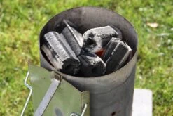 Greek Fire Holzkohlebriketts - 1 Palette = 720kg -GrillWerk Verkäufe greek fire briketts anzuendkamin 1