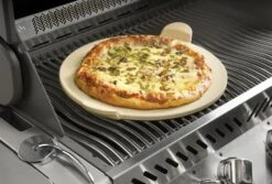 Napoleon PRO Pizzastein 38 Cm Mit Schneideroller